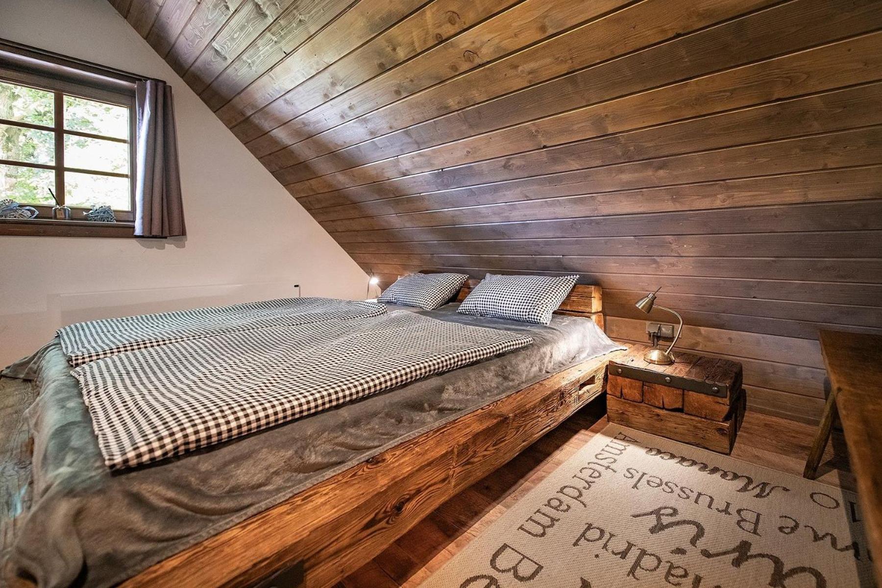 Drevenica Na Kraji Sveta Villa Osturna Ngoại thất bức ảnh